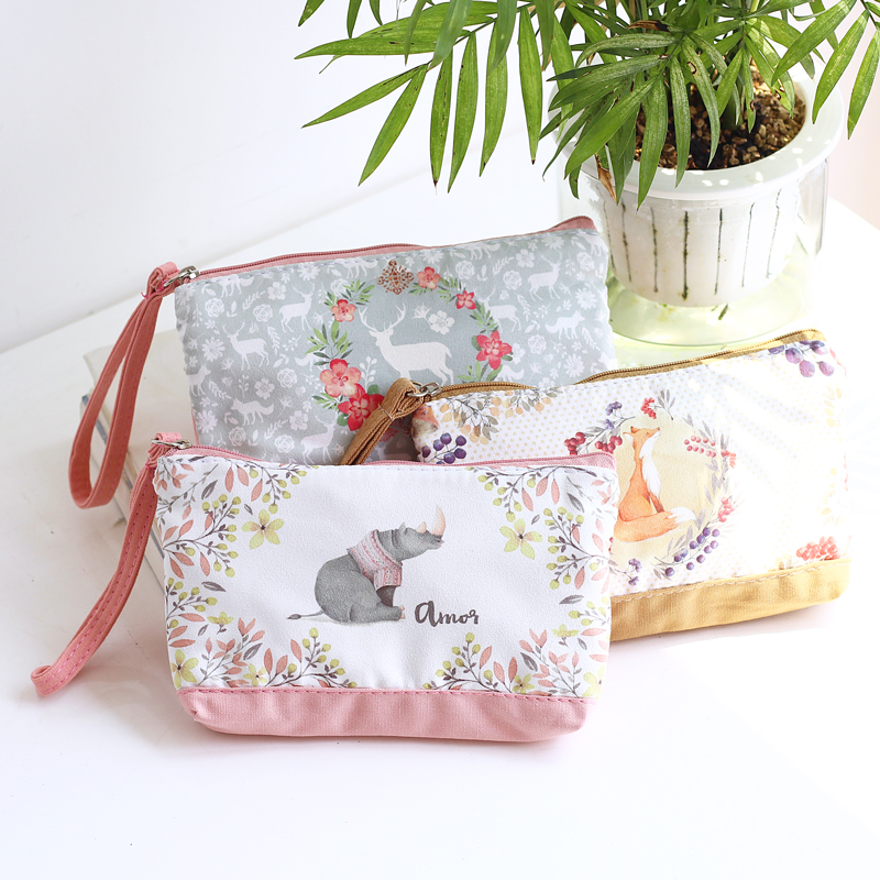 Mobile phone bag women 2022 new wave Han version personality cartoon canvas art casual carry long version wrist bag zero money bag