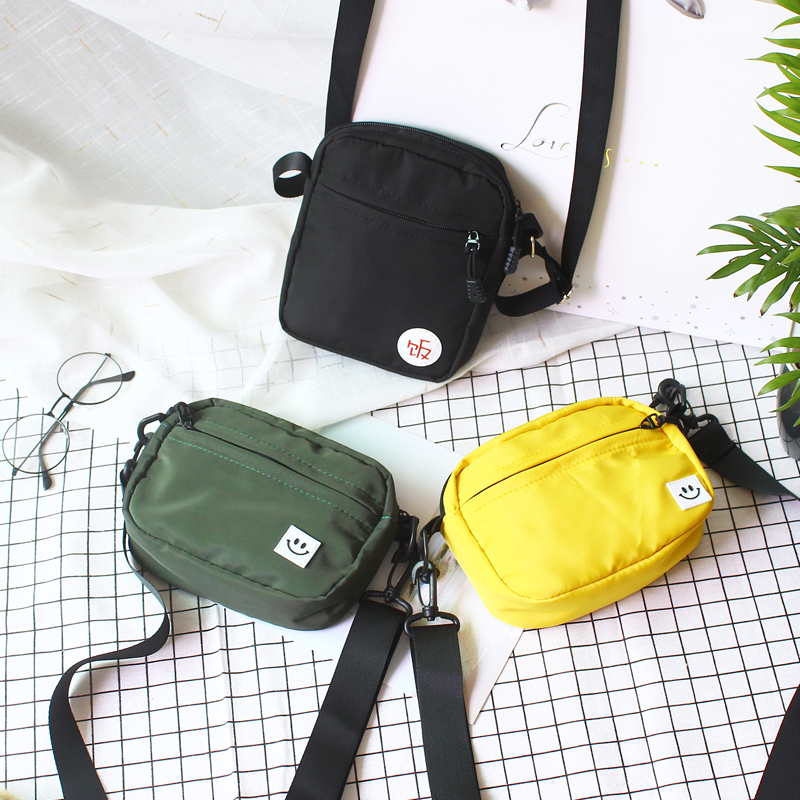 Small bag obliquely satchel with mobile phone 2022 Han version Teenage Girl Summer 100 Hitch Cute Zero Money Bag Mobile Phone Bag