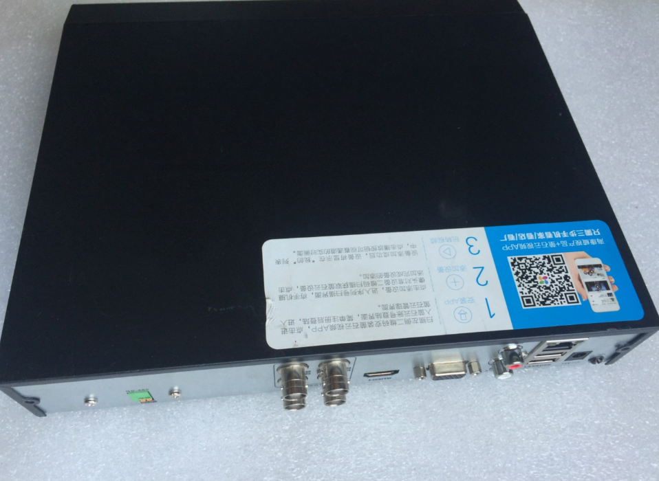 Second-hand Sea Conway 4-way HD Hard disc recording machine DVR AHD monitoring host DS-7804HGH-F1 M