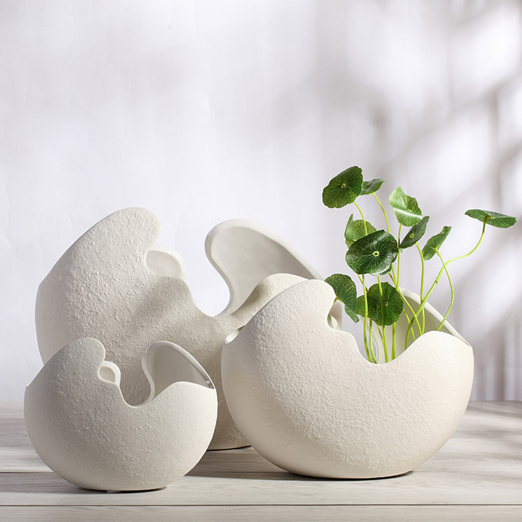 Jingdezhen ceramics white eggshell creative floret bottle sitting room adornment hydroponic flower arrangement furnishing articles of modern art