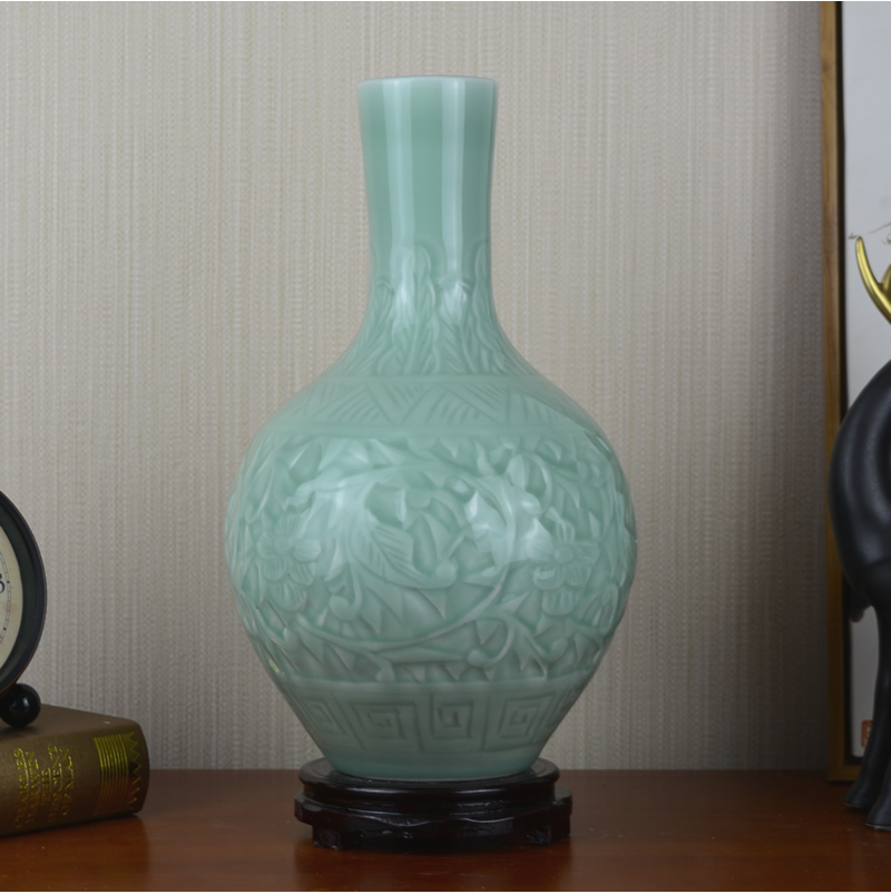 Jingdezhen ceramics celadon vase carving flower arrangement sitting room home pottery soft adornment restoring ancient ways furnishing articles