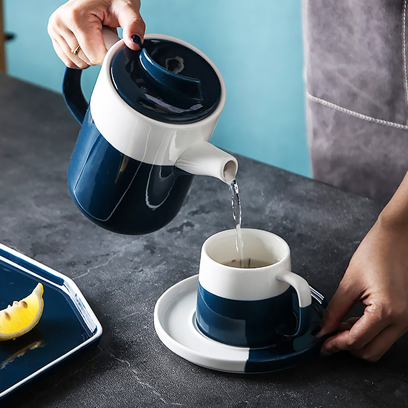 Ceramic coffee cups and saucers suit household coffee equipment Nordic afternoon tea tea set kit contracted coffee cup set