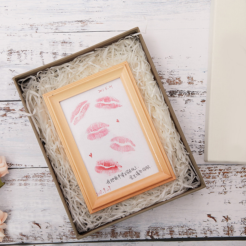 Swing table diy handmade birthday present Birthday Gift Lip Print to Guys for lovers Good Things photo frame creative release photo