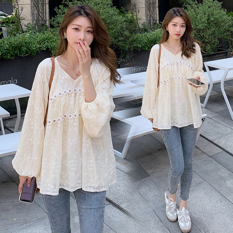 Pregnancy Woman Dress Spring Dress 2022 New Shirt Sweet Beauty Lace Breaking Flowers V Collar Loose Dollshirt Pregnant Woman Blouse Autumn-Taobao