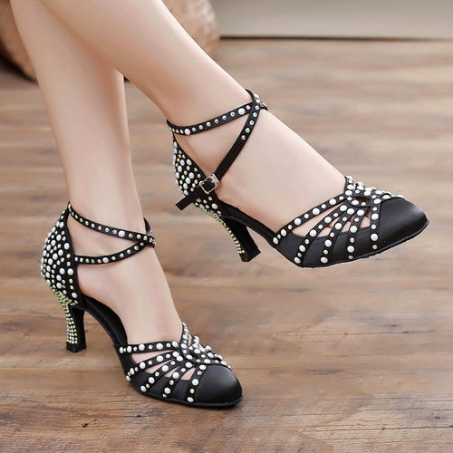 Высоко -элитные женские латиновые танце