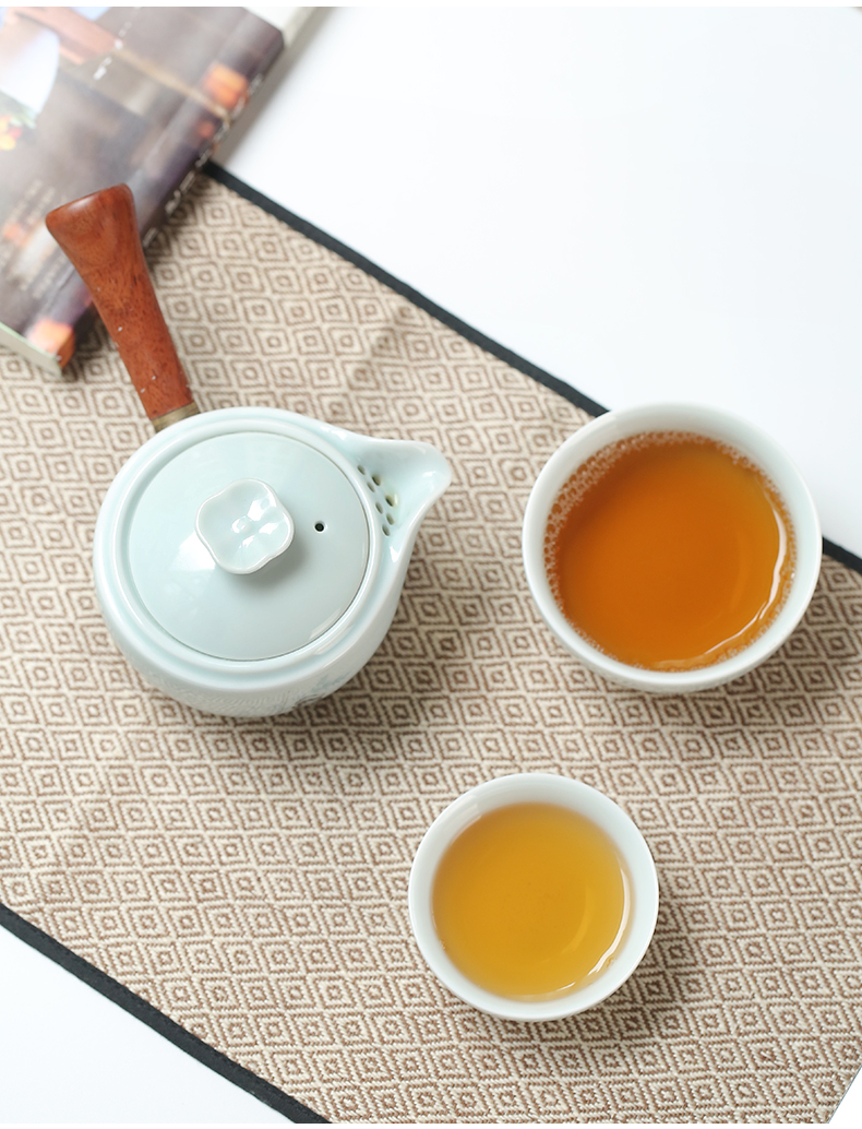 Ultimately responds to a pot of travel two cups of tea set side of kung fu ceramic portable bag tea teapot teacup crack cup