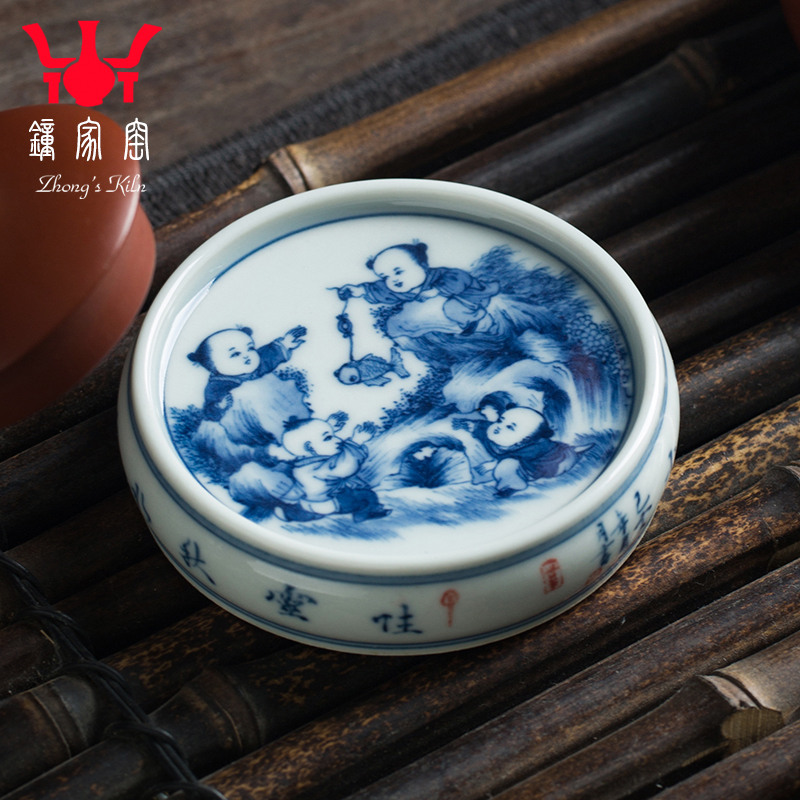 Clock home blue and white porcelain up cover rear hand - made tong qu maintain characters cover jingdezhen kung fu tea accessories cover holder frame