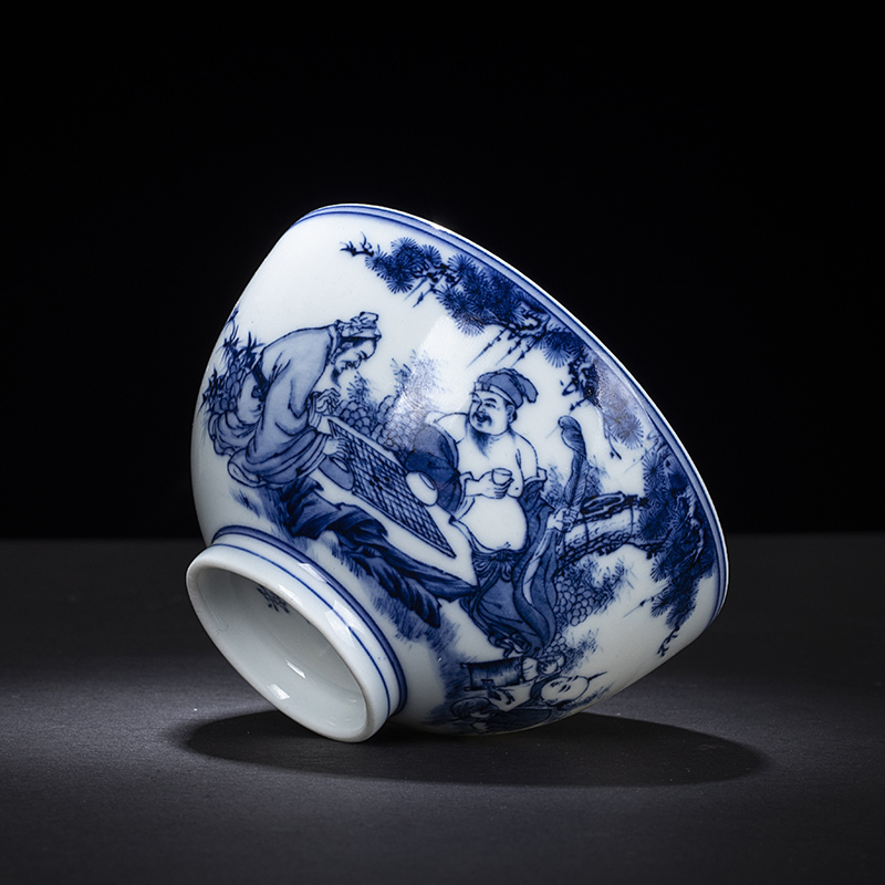 Bell up to burn the host of single CPU right as blue and white maintain hand - made ceramic figure items cup kunfu tea cups