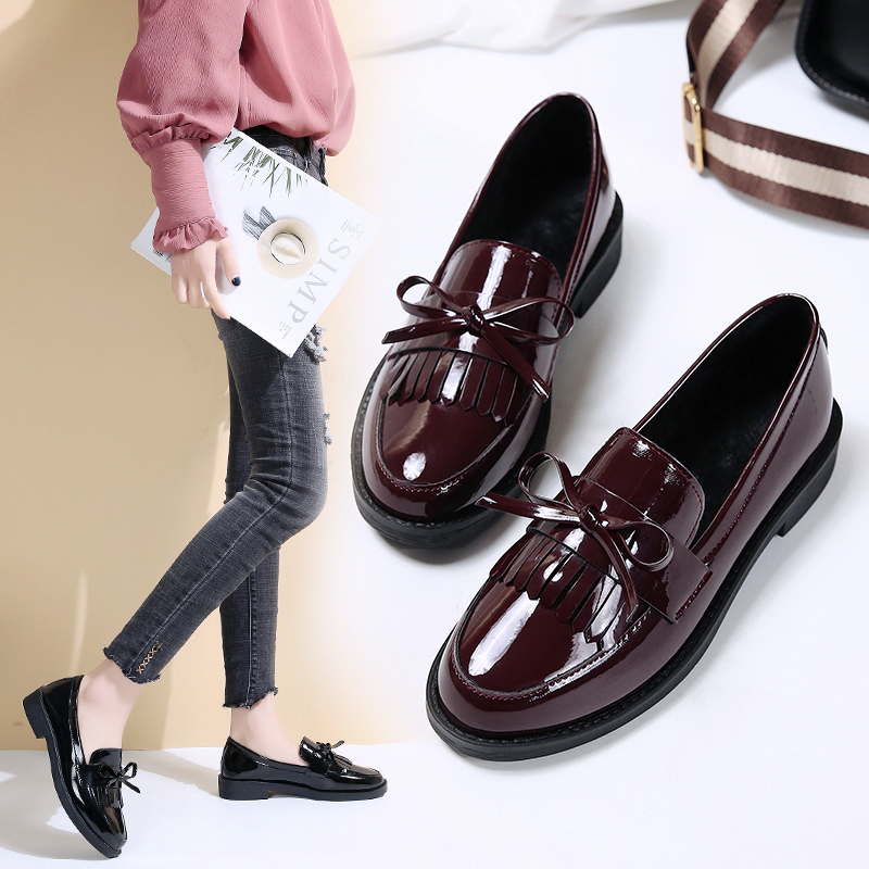 Small leather shoes woman Soft bottom comfort Inn wind shoes retro fit dresses 2022 new soft leather summer day series Single shoes