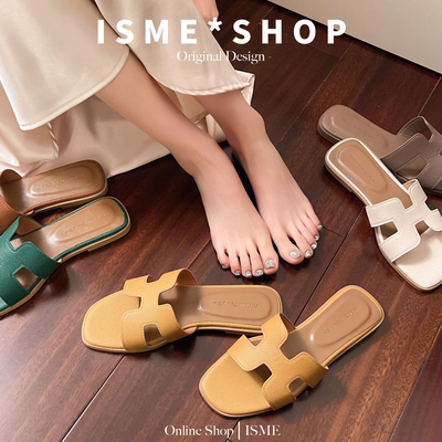 "Drag Girls into the Water 2025 Trendy fairy-like flat flip-flops and beach shoes - A new spring commuting white style that has become a hit.