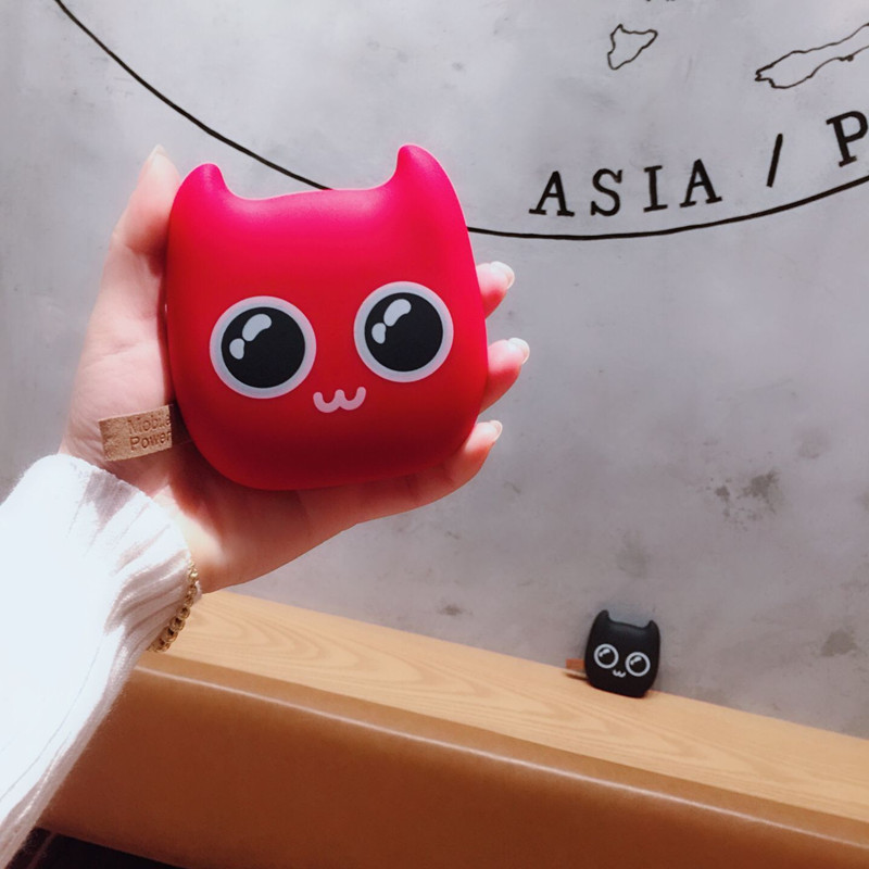 Cartoon sạc búp bê dễ thương sáng tạo nhỏ kho báu 12.000 mA cầm tay nữ mô hình cô gái siêu Meng điện thoại di động - Ngân hàng điện thoại di động cục sạc dự phòng samsung