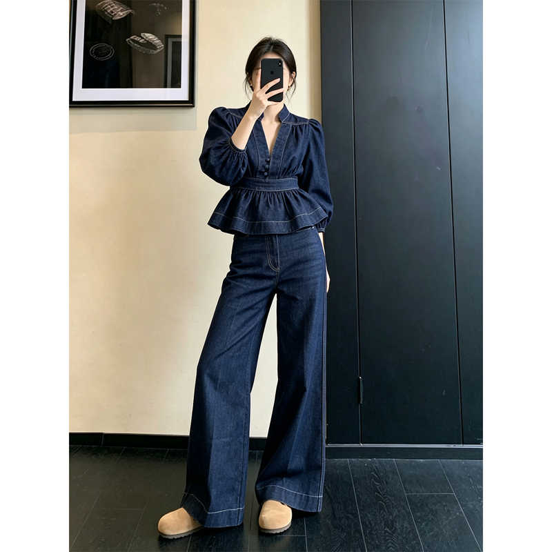 2025 Sweet and Spicy Two-Piece Set: Denim V-Neck Waist-Cinching Ruffle Shirt and Slimming Pants for Women with a Unique Design