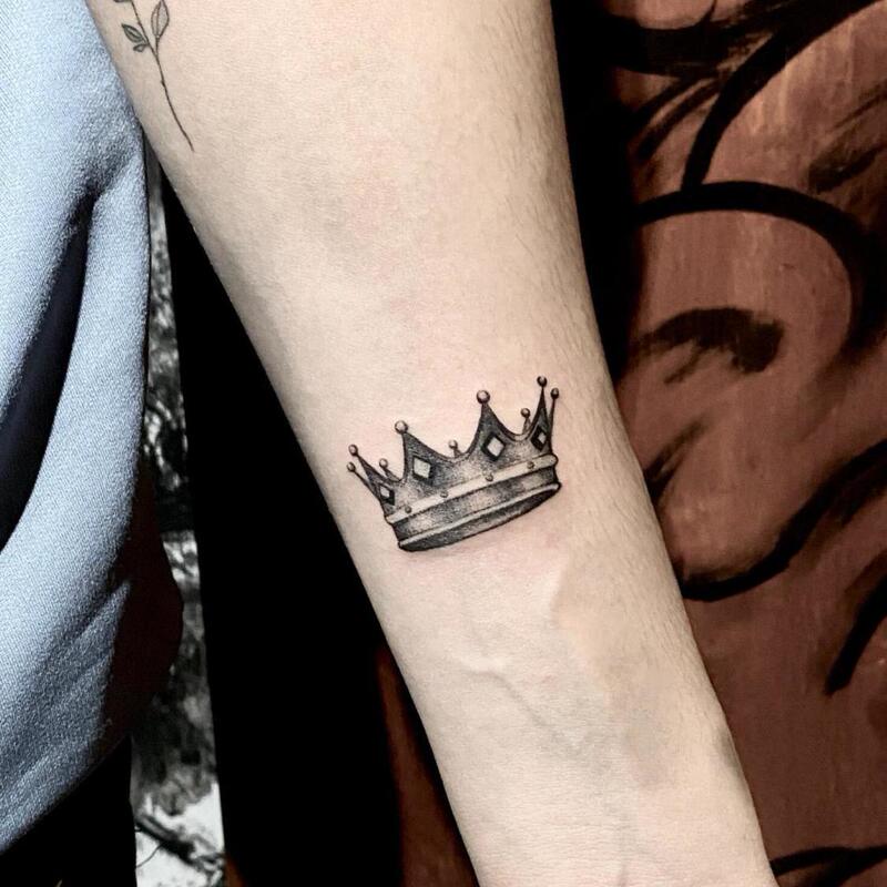 Crown Herbal Tattoo Sticker Semi-Permanent New Style Personalized Creative Tattoo ins Non-Toxic Waterproof Handsome Scar Covering Sticker