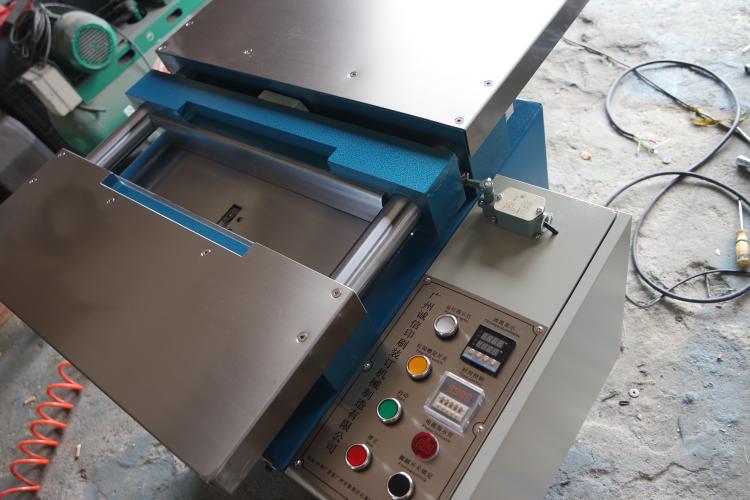 Hydraulic Spine Pressing Machine, Back Pressing Machine, Book Core Flattening Machine, Post-Press Equipment, Special for Album Production, Spine Pressing and Digital Fast Printing