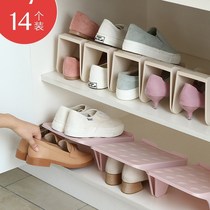 Male and female superimposed built-in space-saving sandals simple placement inside the shoe cabinet new product Small