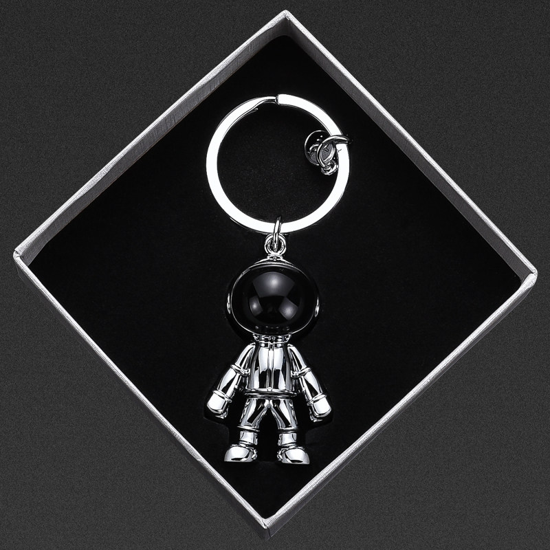 Net red spaceman pendant creative spaceman men's car key chain high-end 2021 new key pendant