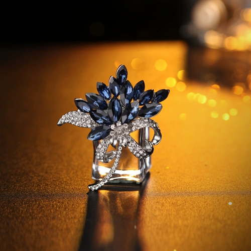 Рубашка, защитное белье, брендовая брошь, булавка, кленовый лист, аксессуар