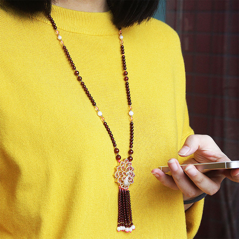 Natural Garnet sweater crystal necklace long version of jewelry to send girlfriend sweater refining autumn and winter birthday gift