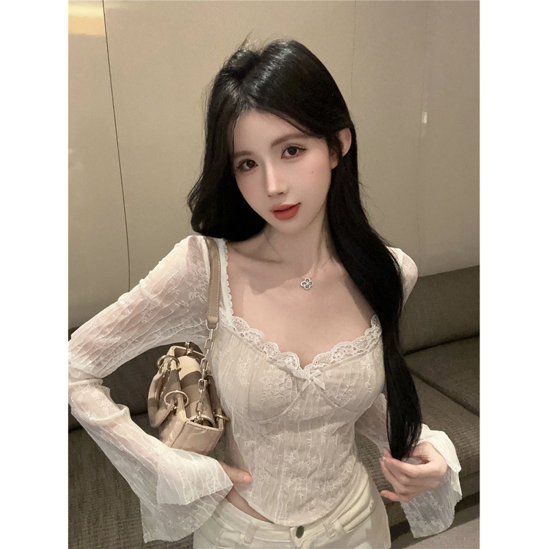 Plus Size Women's Clothing, Sexy Square-Neck Fishbone Top, Autumn and Winter Base Layer, Lace Bell-Sleeve Inner Shirt Plus Size Women's Clothing, Sexy Square-Neck Fishbone Top, Autumn and Winter Base Layer, Lace Bell-Sleeve Inner Shirt
