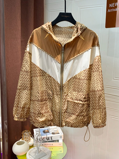 Large Size Short Jacket, Thin Summer Floral Breathable Loose Drawstring European Style Cool Hooded Sun Protection Clothing for Women 2023 New Style