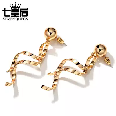 Tassel spiral earrings female ins earrings Korean personality Big temperament simple long version Joker pendant earrings advanced