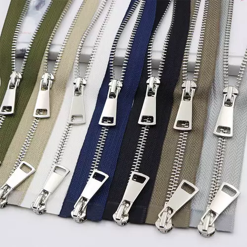 Металлическая цепочка с молнией, свитер, куртка, пуховик, аксессуары