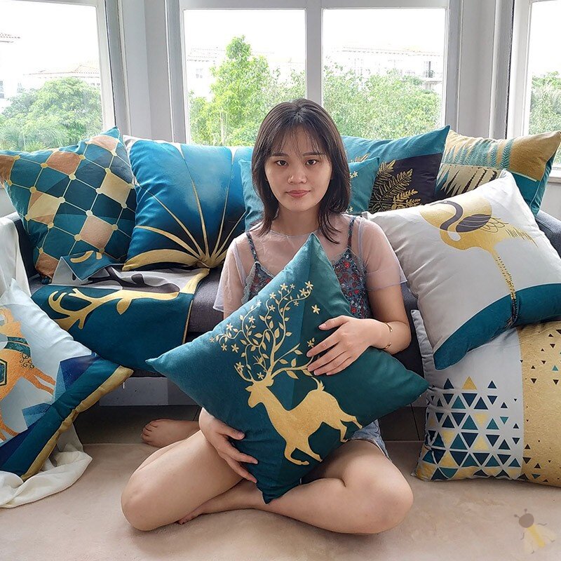 Sofa pillow close to pillow Living room backrest Pillow Eurostyle Light Lavish Style Board Room Luxury for a pair of upsets in the car