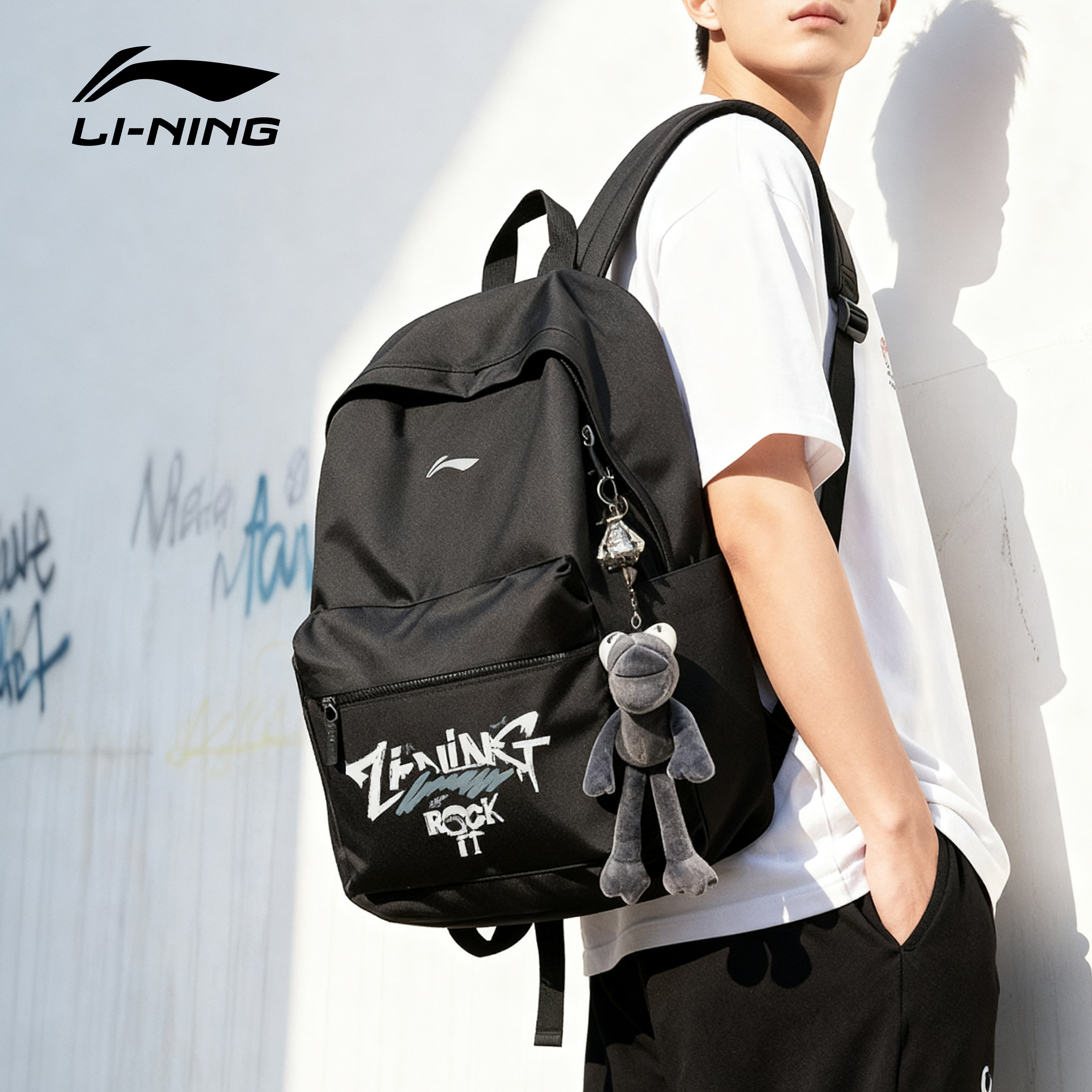 2026 new fashion LOGO backpack