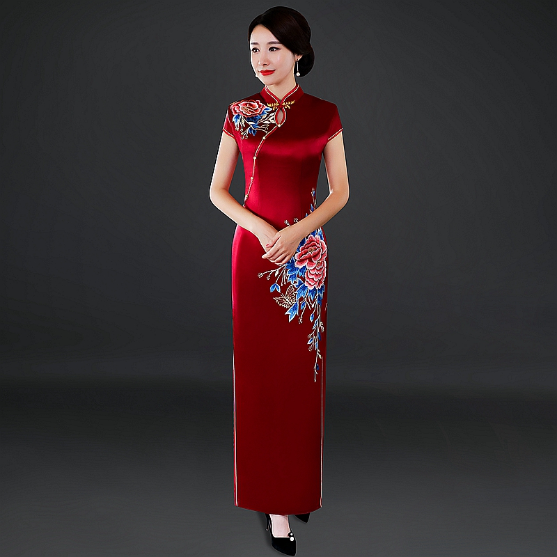 Dress for bride, red long cheongsam, elite rostometer, 2023 collection, Chinese style