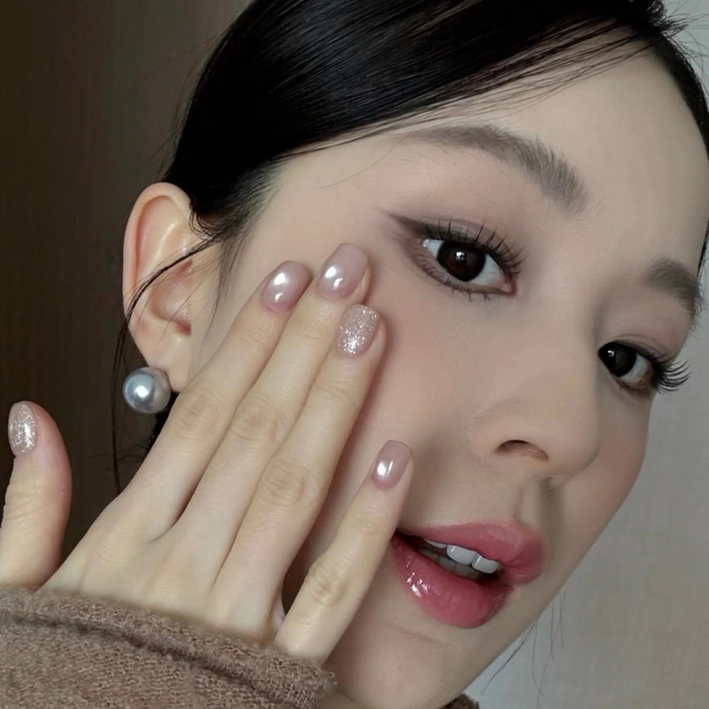 Purely Handmade Short Nude Color Nail Tips That Enhance Complexion with Cat-Eye Shimmer, 2026 New Style with a High-End Feel That Brightens Nails