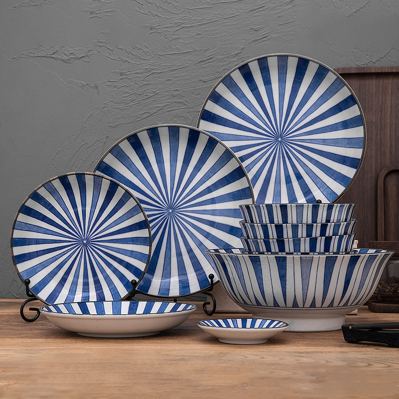 Meinung burn Japanese imported from Japan under glaze color porcelain household move to use plate portfolio cutlery sets 10 head
