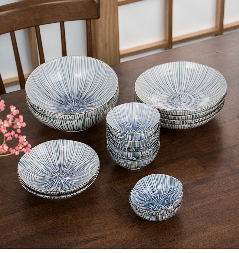 Blue and white porcelain ten grass lines imported from Japan Japanese combination of household move dishes butterfly light key-2 luxury plate suit