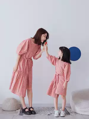 2021 summer new fresh literary and artistic original parent-child outfit mother-daughter outfit Western style pure cotton pink plaid one-piece skirt