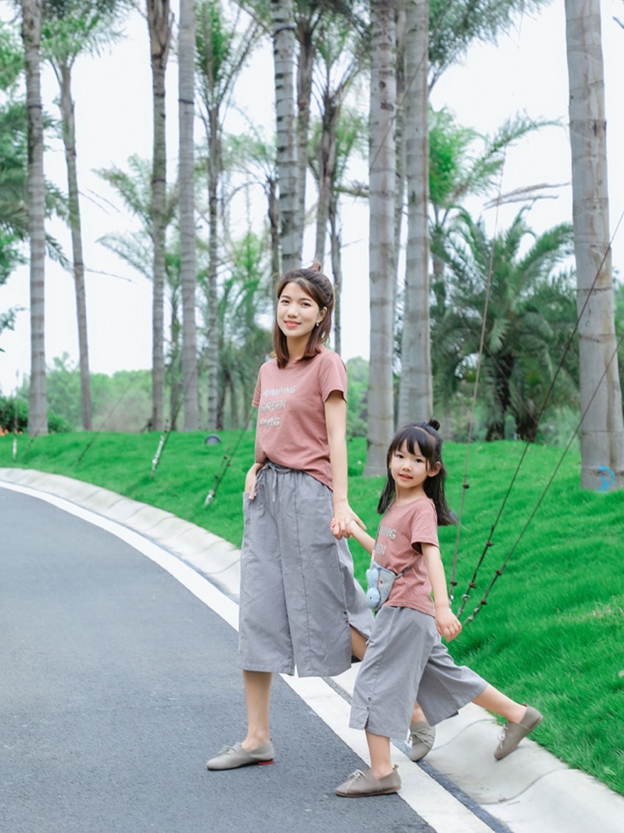 2021 summer new mother and daughter pure cotton short-sleeved T-shirt three-point wide pants suit fresh literary leisure parent-child outfit