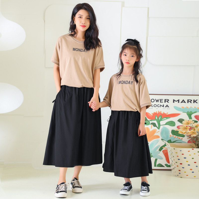 2022 Summer New Mother and Women's T - shirt Semi - skirt Set - suit High - end Original Fashion Pie relaxed cotton mother and daughter