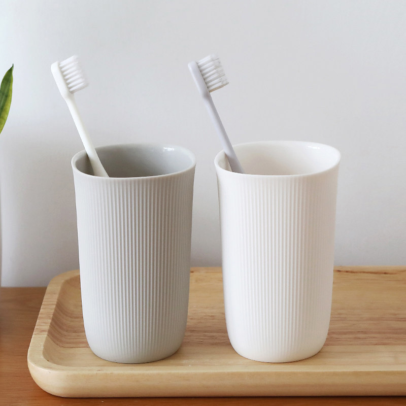 Japanese-style toothbrush cup household supplies brushing tooth cup simple household children's tooth tank couple wash mouth cup cup