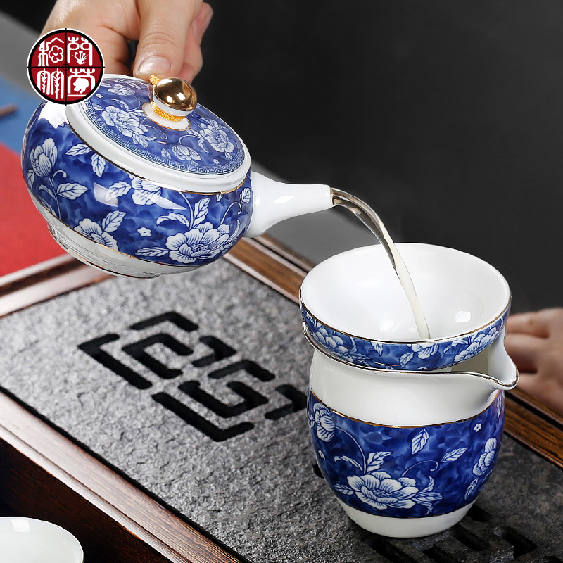 Tea accessories filter good Tea filter blue and white porcelain ceramic creative move kung fu Tea strainer
