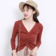 Mùa thu đông mới phiên bản Hàn Quốc của áo len cổ chữ V hoang dã tự phối màu áo thun liền thân với áo khoác nữ dài tay áo len cao cổ
