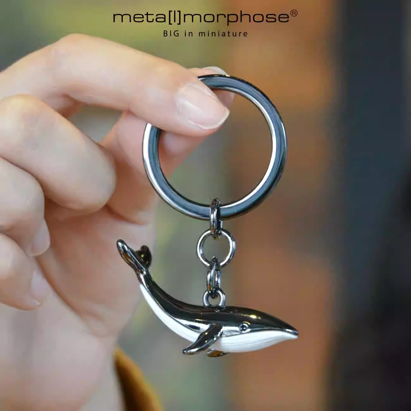 Metalmorphose Whale Alloy Car Keychain Pendant Mini Healing Cute Cultural and Creative Gift