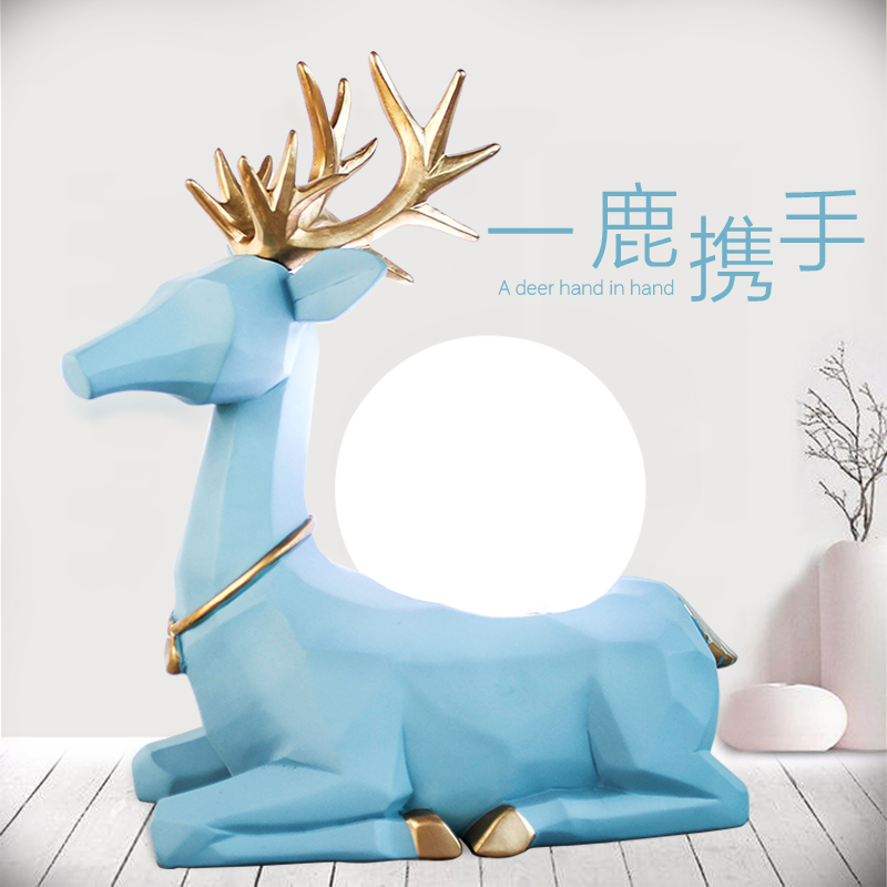 Creative desk lamp Elk ornaments Home decorations Living room new wedding gifts Personality and practical best friend wedding gifts