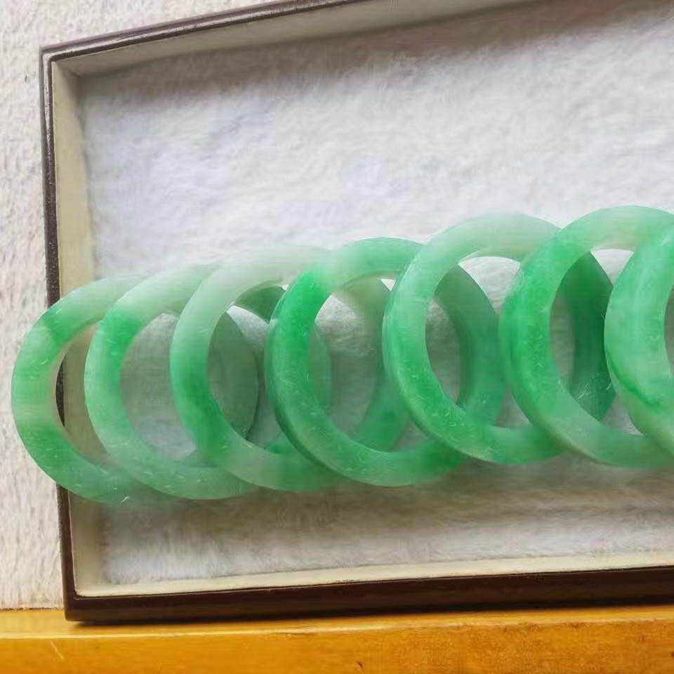 Fakasso Jewelry Customised Myanmar Natural Emerald A Cargo Bracelet Ice Flop Jade Bracelet Sublive Special Film