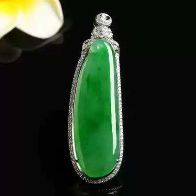 Natural Jade A goods 18K gold diamond inlaid Ruyi Fu melon pendant women's necklace private custom live broadcast