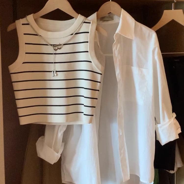 Spicy Girl Ice Silk Knitted Striped Camisole for Women, Summer Inner Wear with Chain Design, Niche Outerwear Sleeveless Top