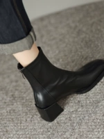 Martens, эластичные короткие сапоги с квадратным носком на каблуке, в корейском стиле, подходят для весны и осени, коллекция 2023, широкий устойчивый каблук, европейский стиль