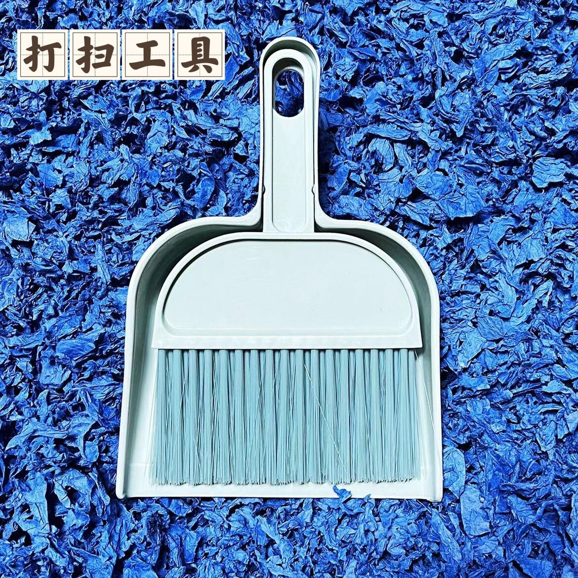 Chinchilla broom shovel tool to clean the cage is convenient for other pets universal recommended