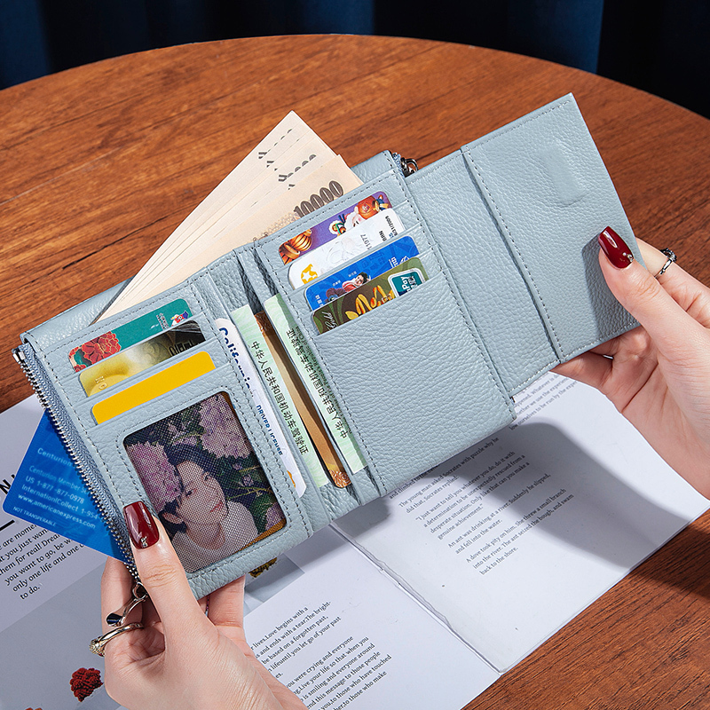 Genuine Leather Inside and Out, 70% off Short Wallet, Compact, Soft, Multi-Card Slots, Card Holder, Large Bill Clip, First Layer Cowhide Coin Purse Genuine Leather Inside and Out, 70% off Short Wallet, Compact, Soft, Multi-Card Slots, Card Holder, Large Bill Clip, First Layer Cowhide Coin Purse