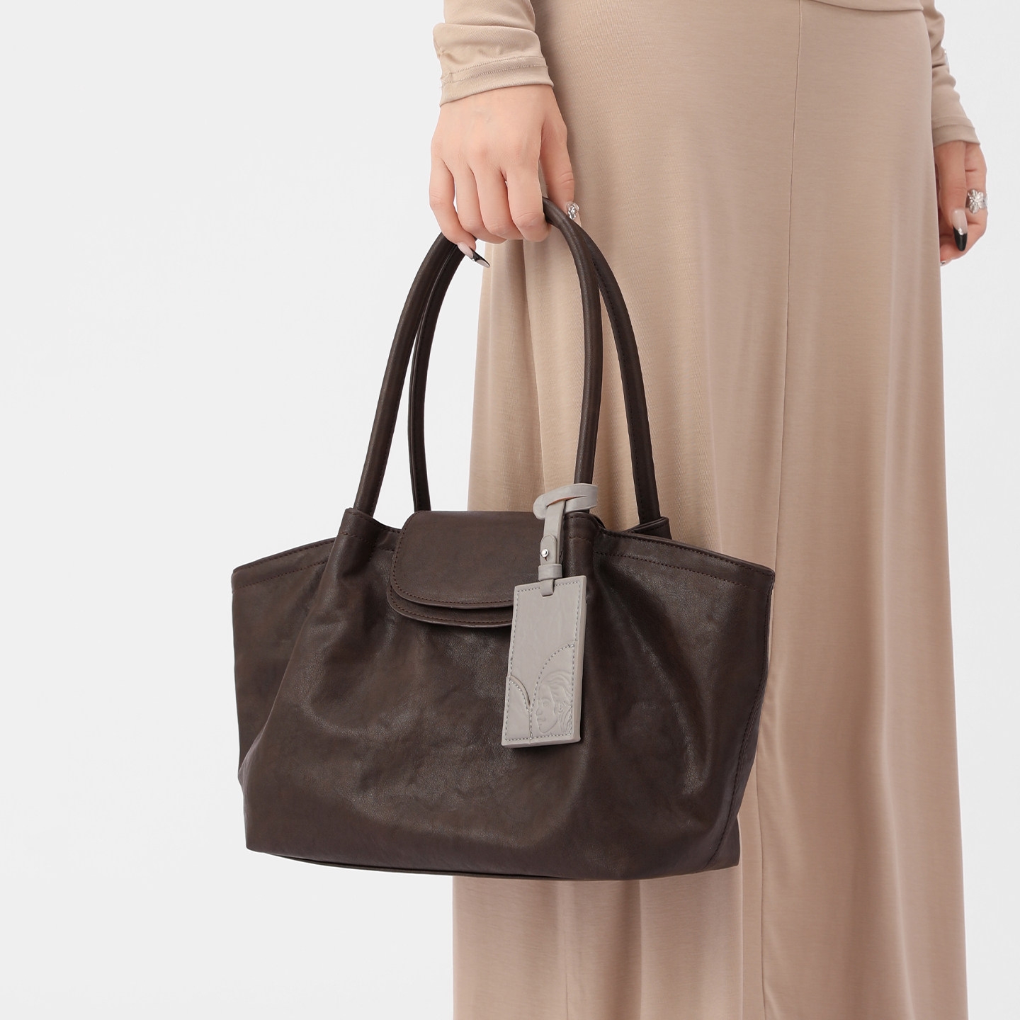 CMNG KAIND Genuine Leather Niche Tote Bag for Women 2026 New High-End Commuter Handbag Large Capacity Shoulder Bag