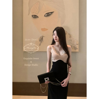 Rice chestnut black stitching slimming waist knitted suspender skirt