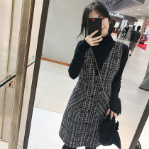 2021 New sweater braces dress Womens autumn and winter Two suits Lazy Retro Port Wind Style Dress slim