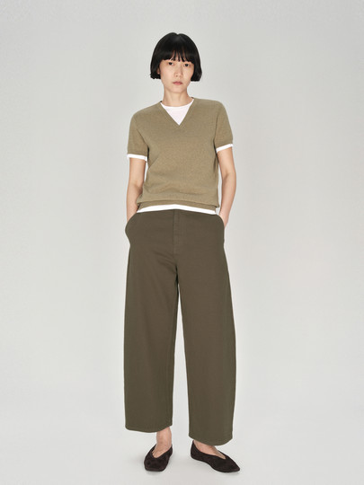 [E+ Light Life Series]Edition2025 Autumn New Knitted Short-Sleeve V-Neck Top Ebe3Swt012